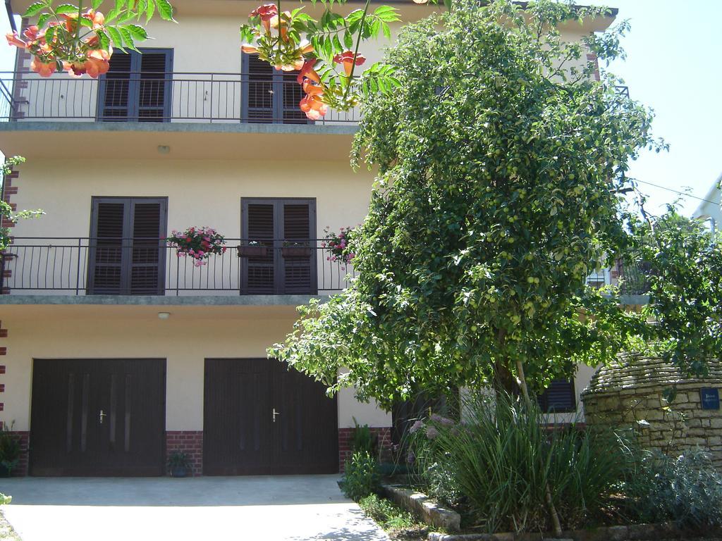 Apartments Grgorinic Pula Exterior photo